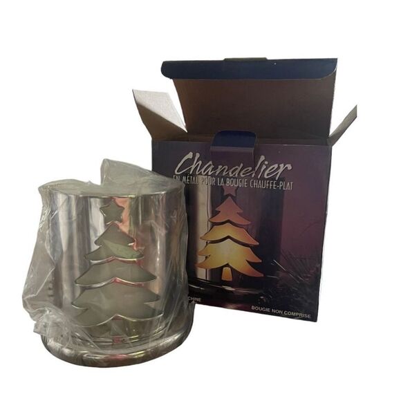 Heavy Metal Tea Light Holder Christmas Tree - Picture 1 of 3